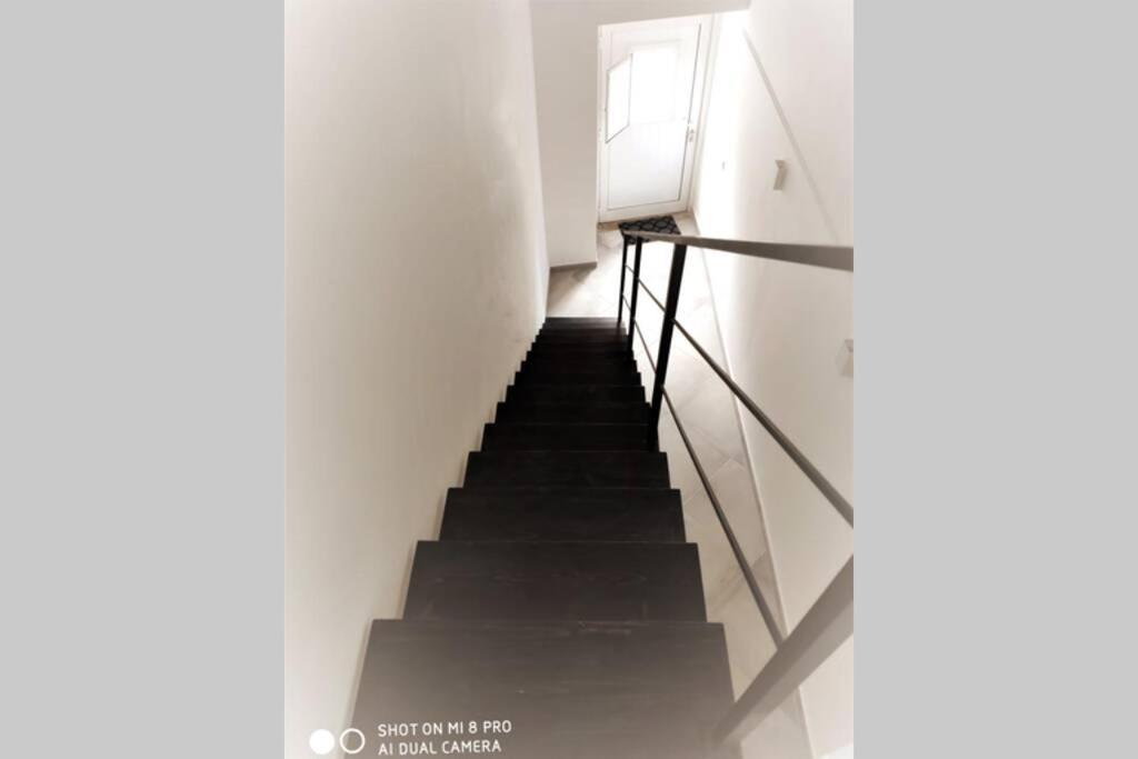 Old Town House Villa โลว์เล ภายนอก รูปภาพ