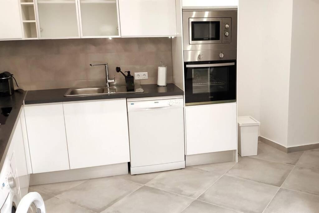 Old Town House Villa โลว์เล ภายนอก รูปภาพ