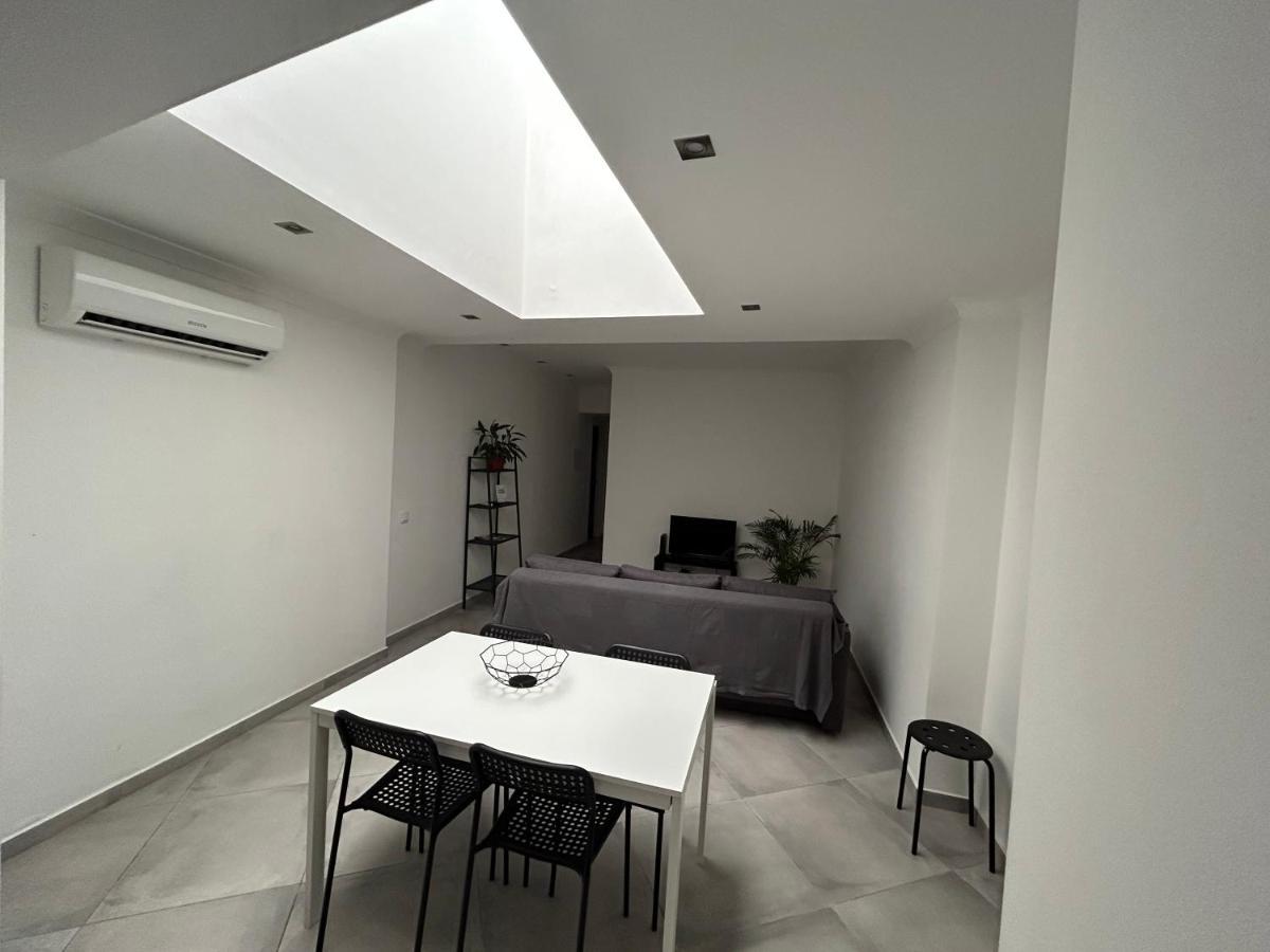 Old Town House Villa โลว์เล ภายนอก รูปภาพ