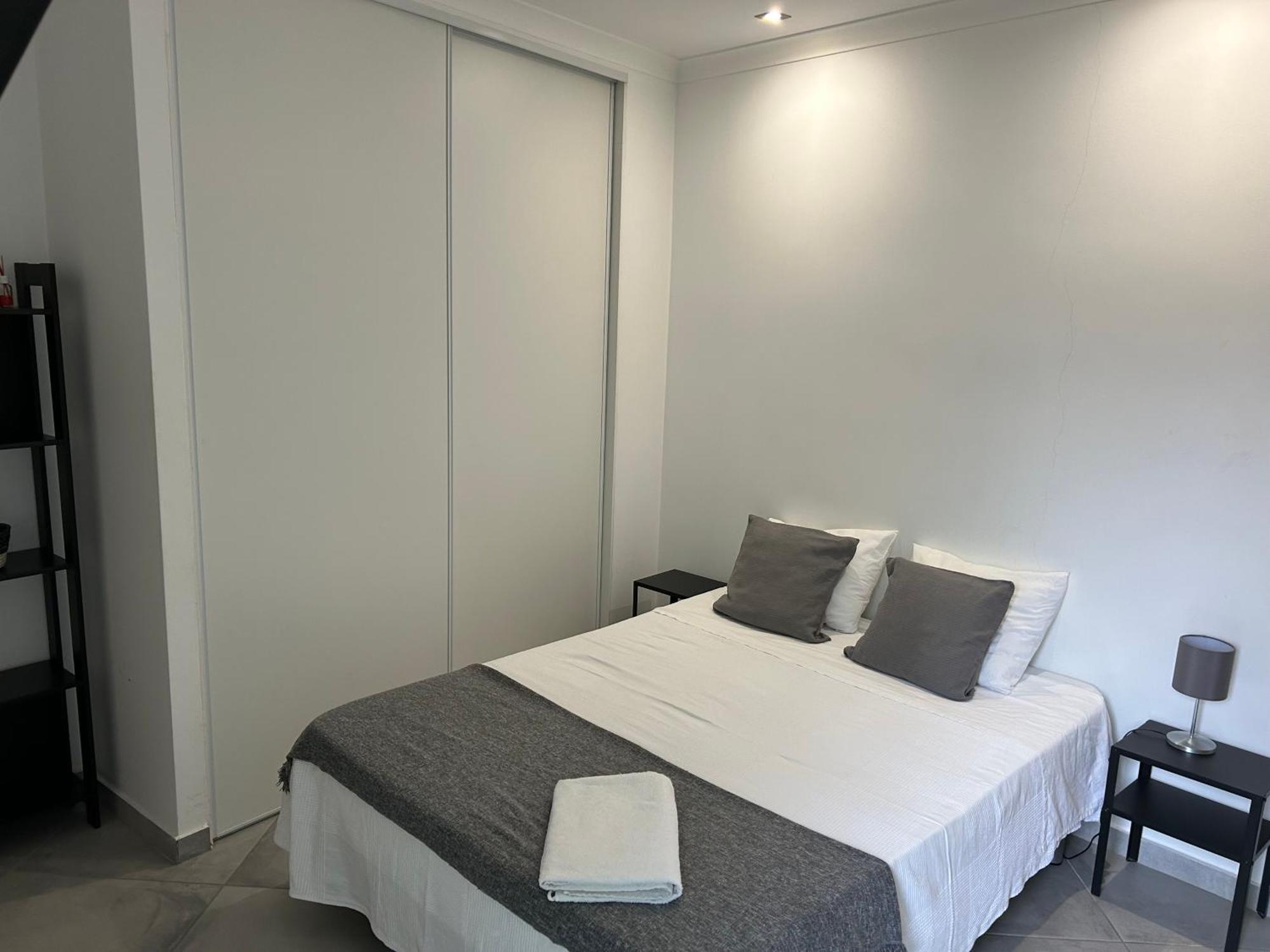 Old Town House Villa โลว์เล ภายนอก รูปภาพ